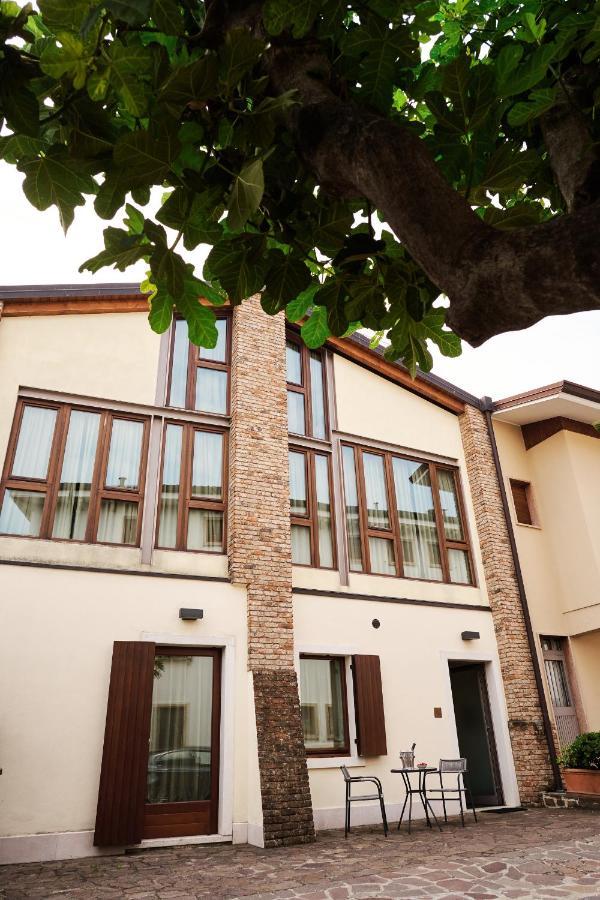 Bed and Breakfast Ad Sidera Pastrengo Esterno foto